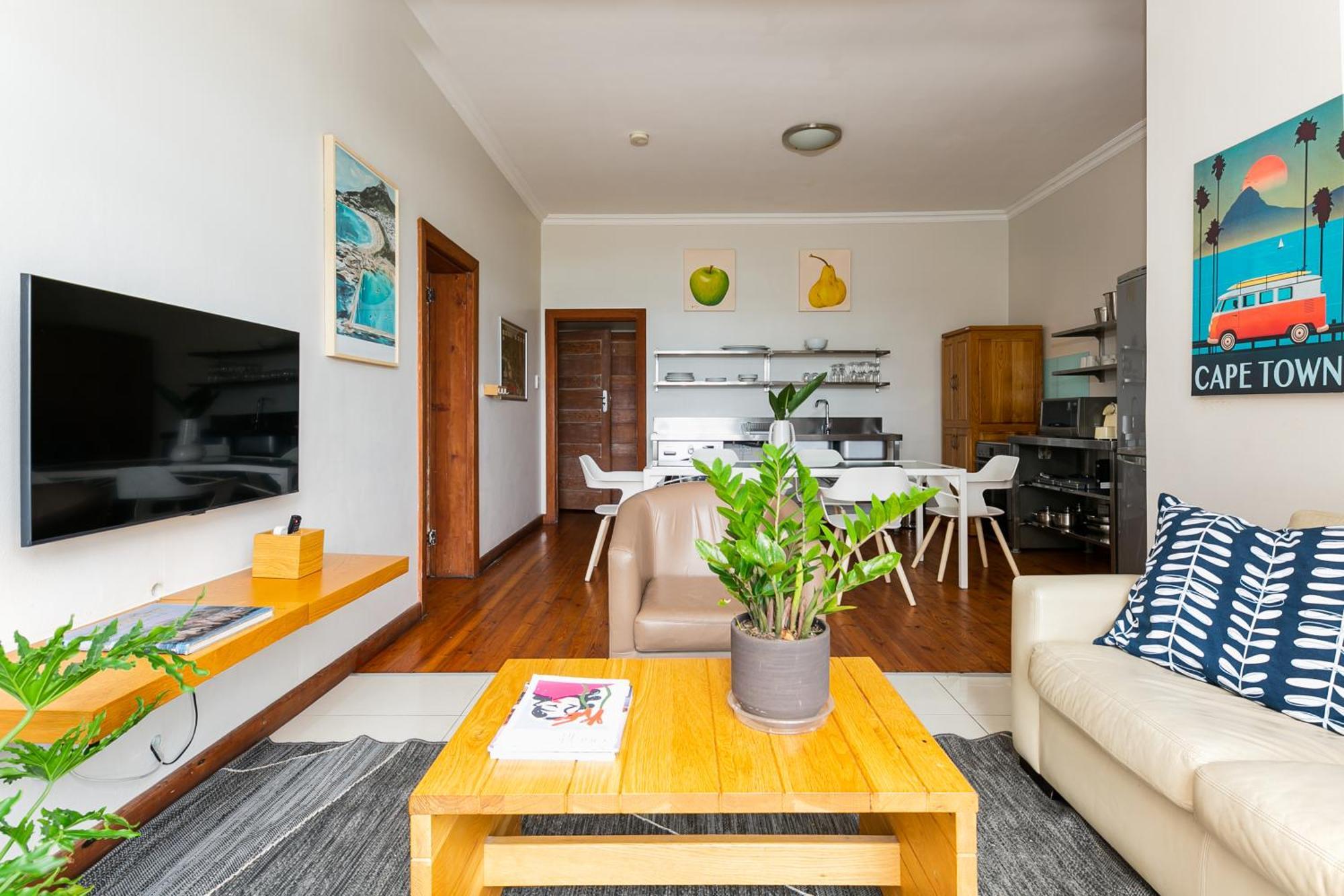 Camps Bay Village Aparthotel 3*