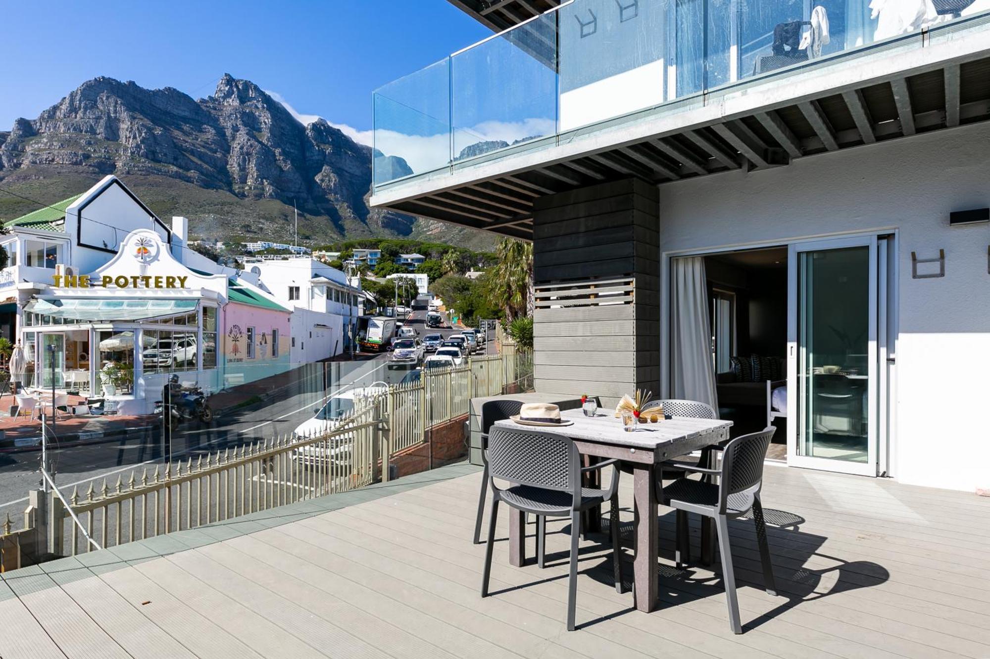 Camps Bay Village 3*