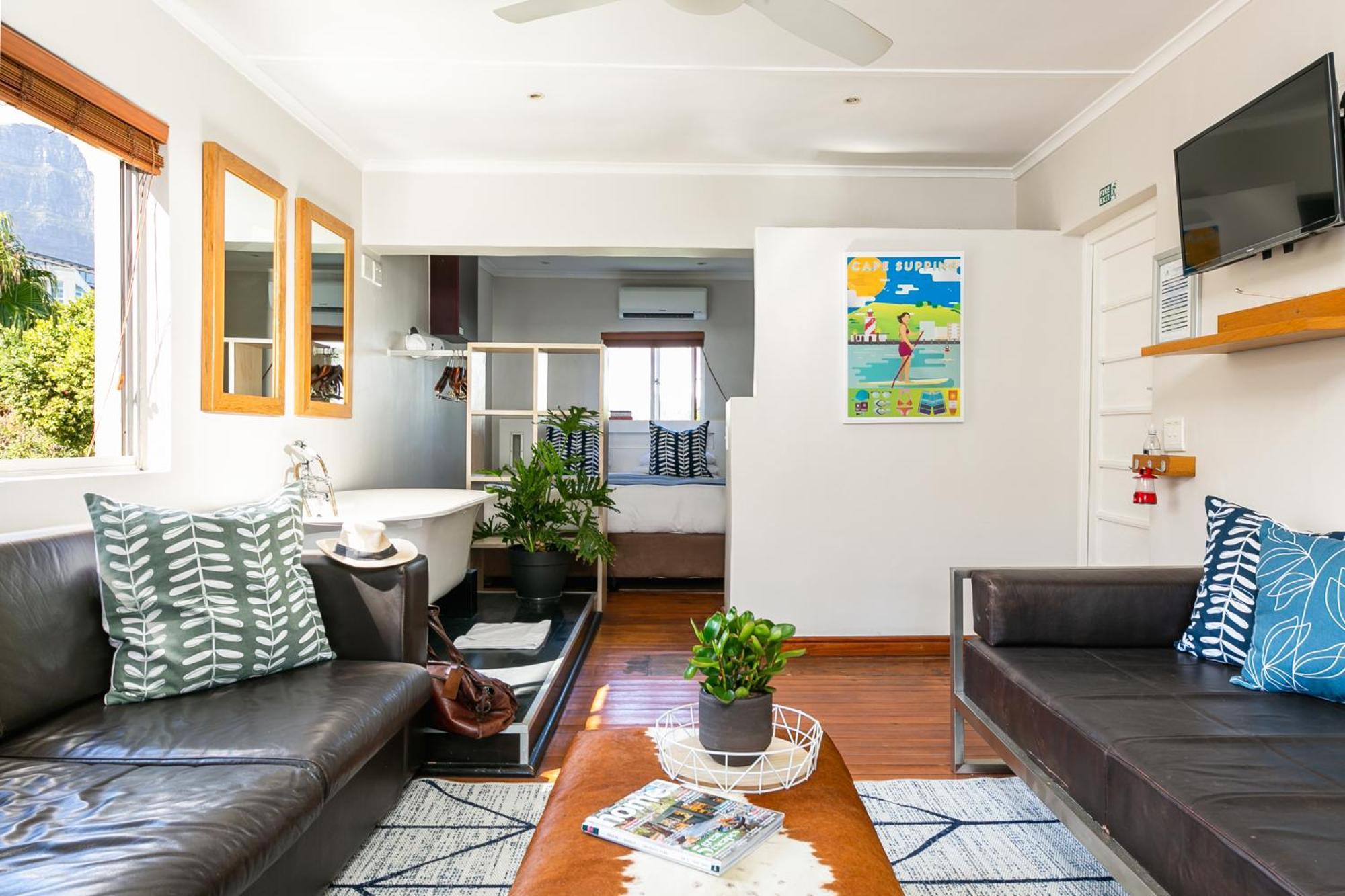 Apart-hotel Camps Bay Village - And