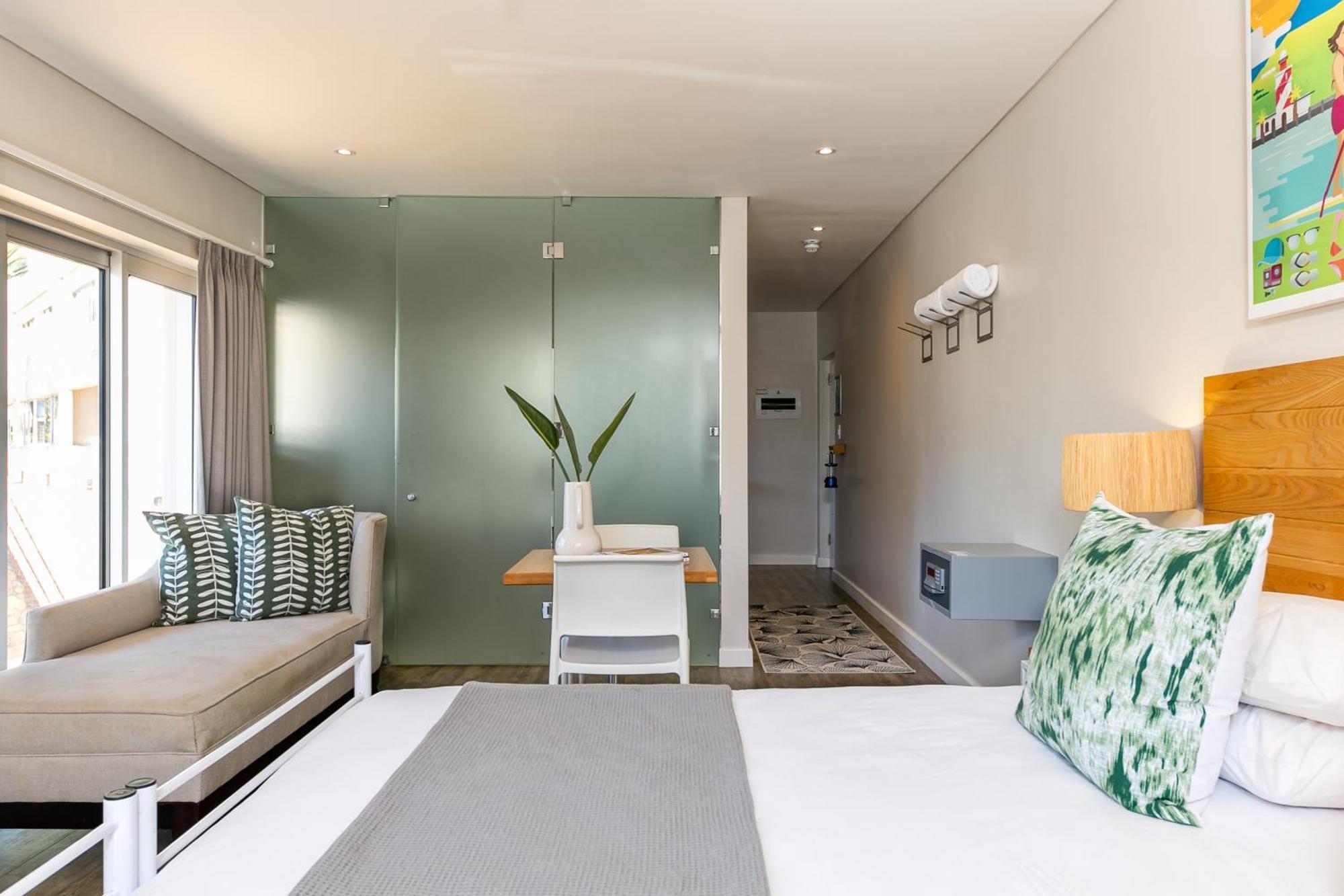 Aparthotel Camps Bay Village - And 3*