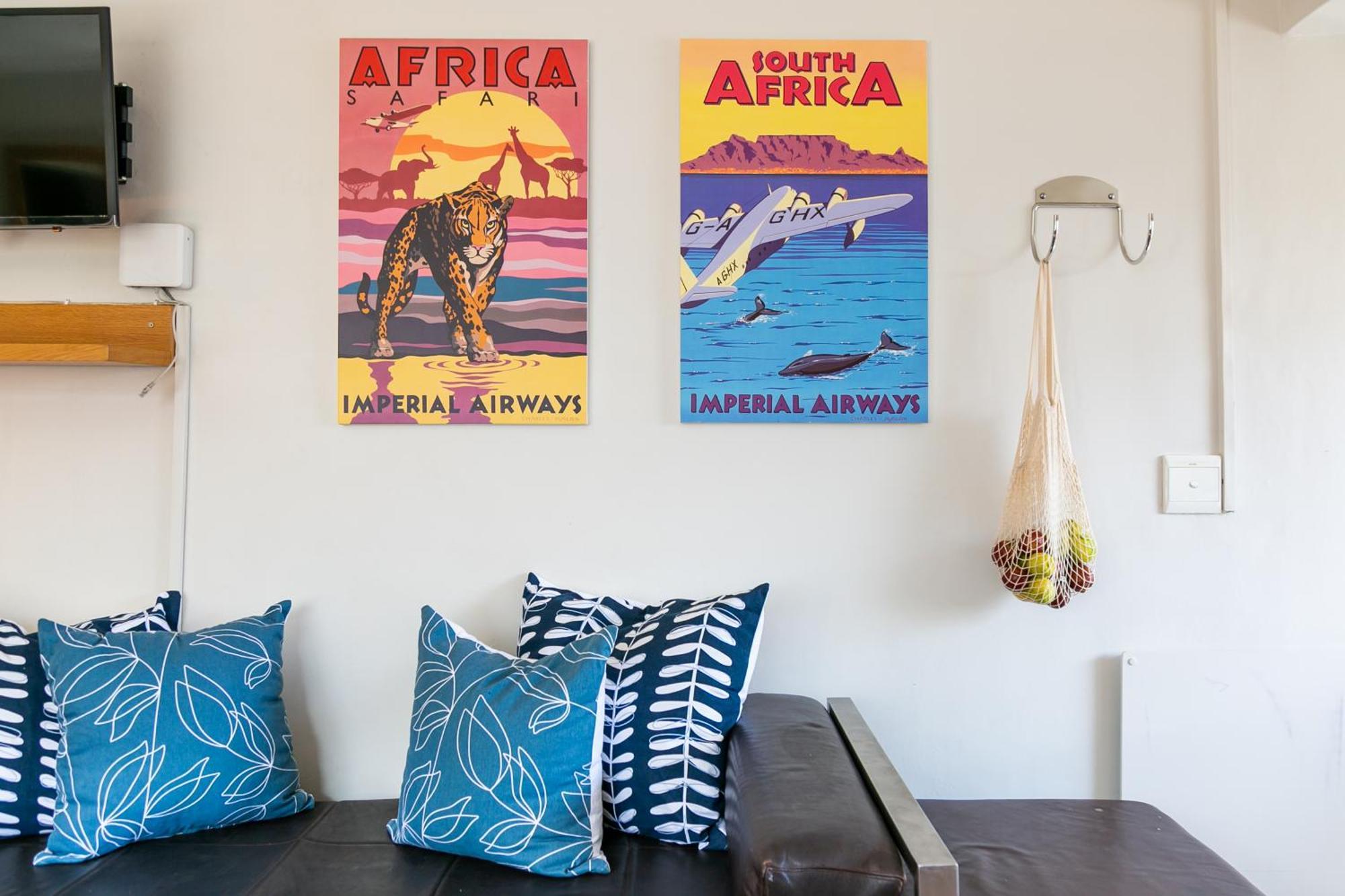 Camps Bay Village Aparthotel 3*